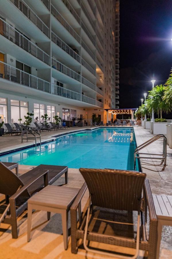 Studios In Brickell With Pool, Gym, Free Parking And Game Room ไมอามี ภายนอก รูปภาพ